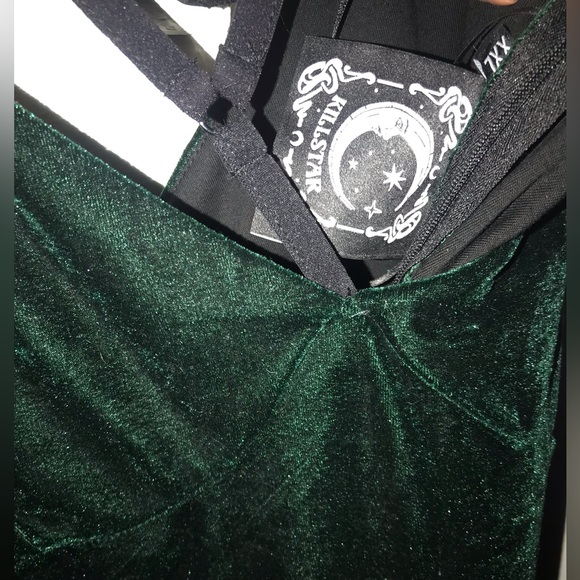 killstar emerald velvet dress - Picture 3 of 4
